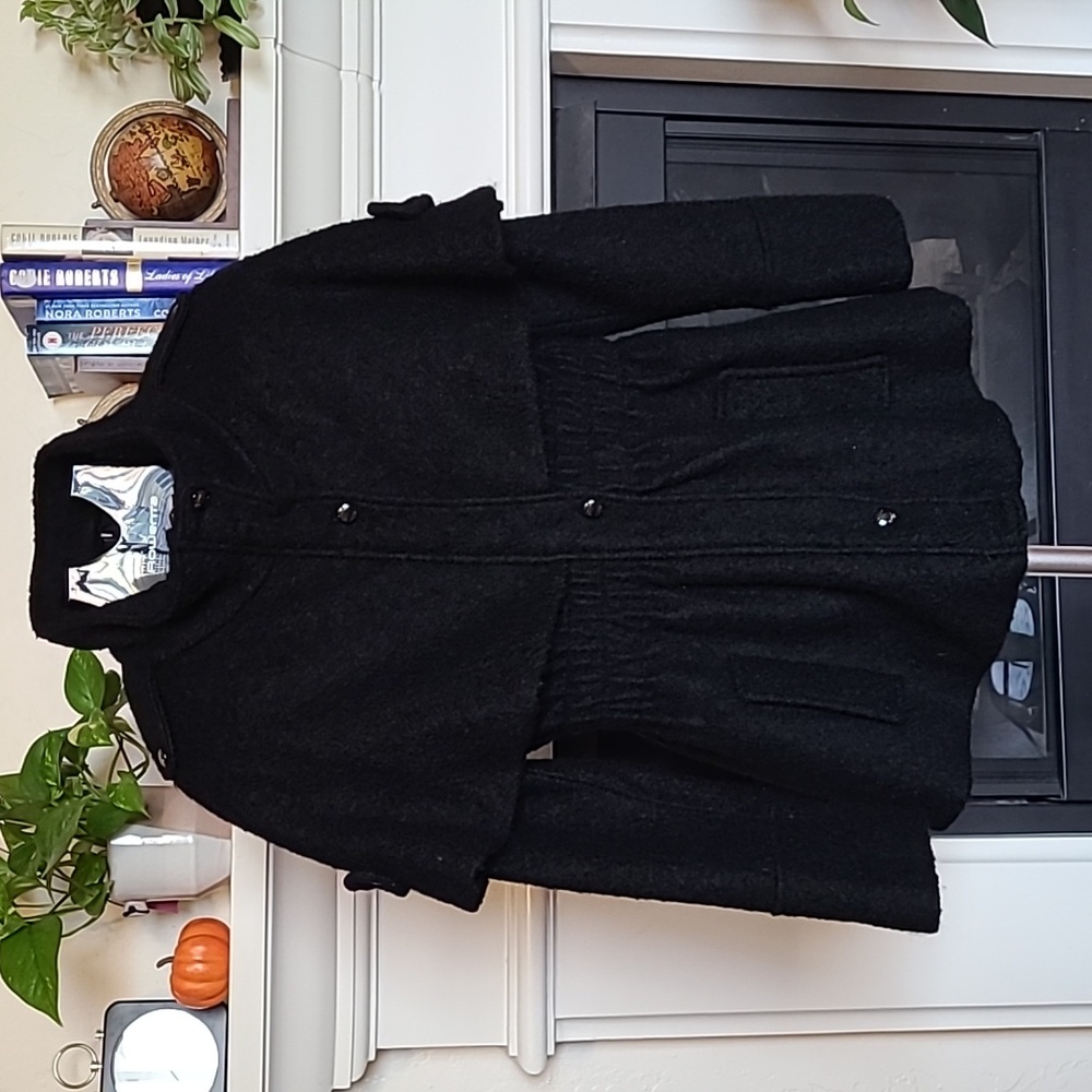 GUESS BLACK WOOL COAT SIZE SMALL